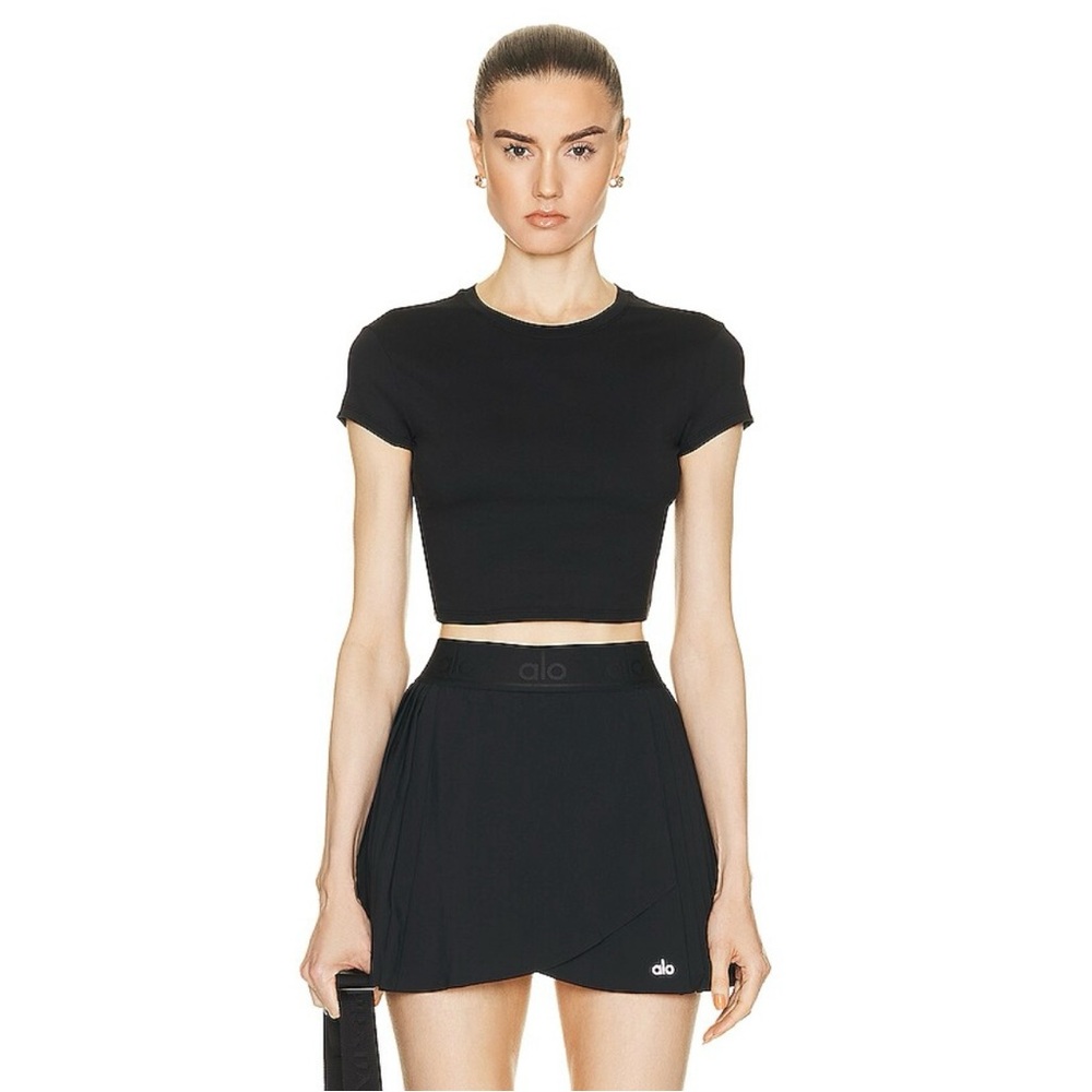 Brand New- Alosoft Crop Finesse Short Sleeve in Black 🖤 - Picture 7 of 14